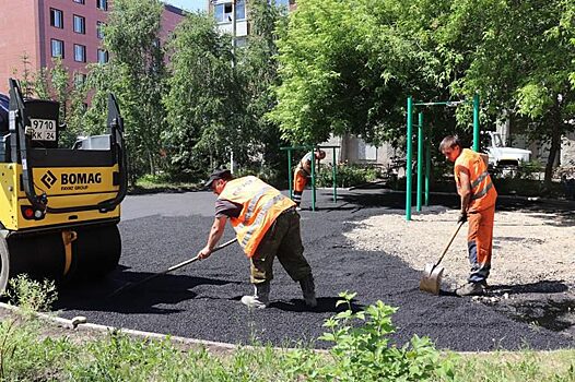 Летом в Красноярске отремонтируют более сотни дворов