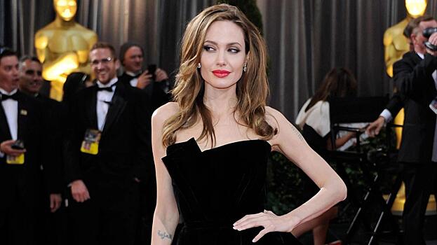 Анджелина Джоли выставила на продажу дом в Лос-Анджелесе на фоне слухов о переезде