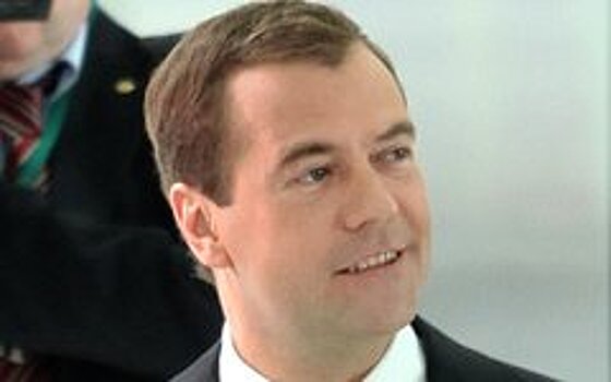 Медведев озвучил расходы на содержание дорог и оценил систему «Платон»