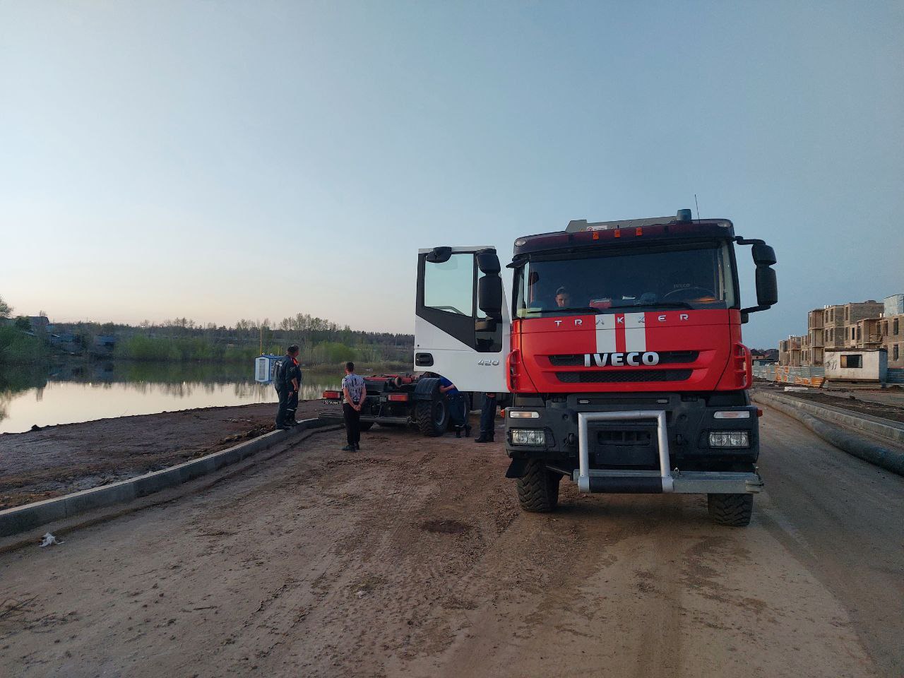 В Оренбург прибыла спецтехника МЧС для ликвидации последствий наводнения