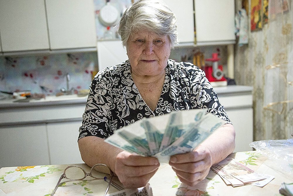 Пенсионерам предложили работу с зарплатой до ₽180 тысяч