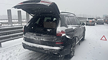 Девять машин попали в ДТП из-за снегопада в Подмосковье