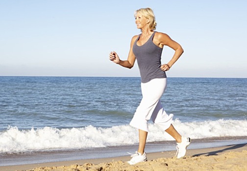 Одна минута физической активности в день может защитить здоровье костей у женщин
