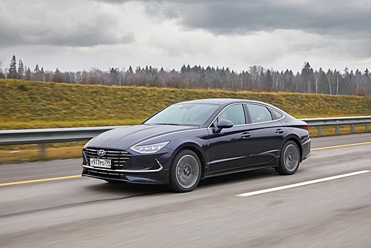 В РФ завезли десятки недорогих седанов Hyundai Sonata