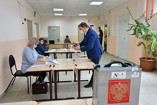 Наблюдатель Сергей Семенов: "Мы контролируем организацию выборов на всех этапах"