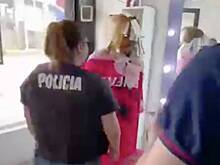При аресте главарь банды умоляла дать ей закончить процедуру в салоне красоты