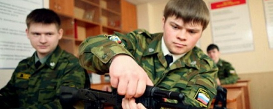В школах Свердловской области появятся классы с начальной военной подготовкой