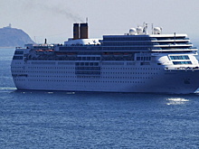 Россиянка осталась единственной голодающей на застрявшем по пути в Антарктиду лайнере