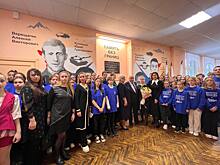 Граффити в честь Героев Отечества открыли в школе №154 Нижнего Новгорода