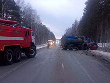 Два человека погибли на трассе в Новосибирской области