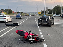 Под Саратовом водитель «Шевроле» подрезал мотоциклиста. Тот попал в больницу
