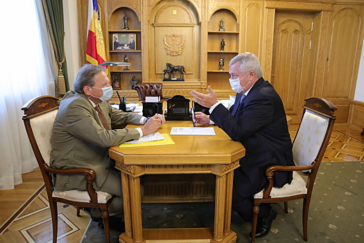 Губернатор представил Титову проекты новых рынков для аксайских торговцев