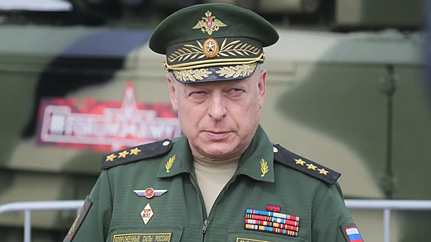Путин поздравил военнослужащих с Днём Сухопутных войск