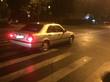 Автомобилистка за рулём Mercedes сбила 22-летнюю калининградку на "зебре"