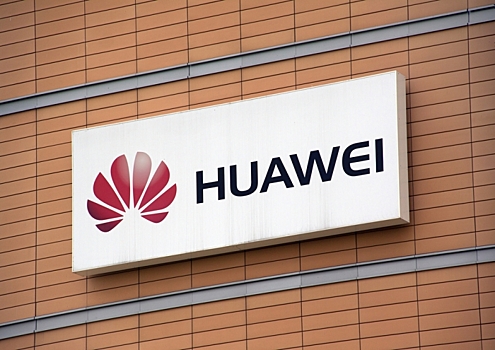 Huawei работает над безрамочным смартфоном