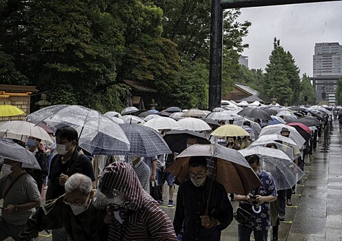 В Японии из-за ливней эвакуируют целый город