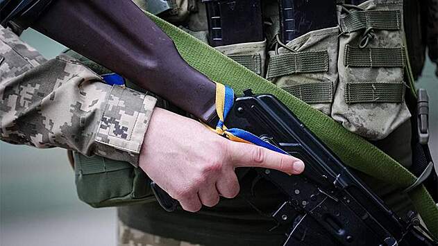 Запад перешел к неограниченным поставкам оружия Украине