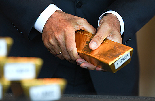 Цены на золото побили рекорд 1980 года с учетом инфляции