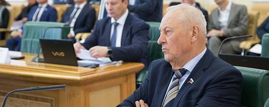 Эдуард Россель выступил против введения карантина в Свердловской области
