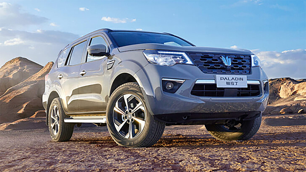 У российских дилеров появился внедорожник Dongfeng с начинкой от Nissan и Mitsubishi