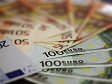 Курсы доллара и евро достигли рекордных значений 7 марта