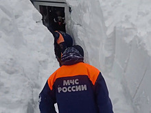 Еще один мужчина погиб под грудой снега в Петропавловске-Камчатском