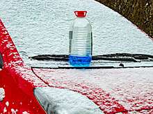 Можно ли разбавлять незамерзайку водой: ответ эксперта