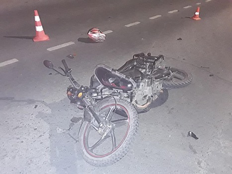 В Орске 15-летний водитель мопеда врезался в автомобиль «Lada Kalina»