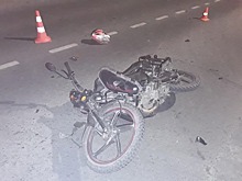 В Орске 15-летний водитель мопеда врезался в автомобиль «Lada Kalina»