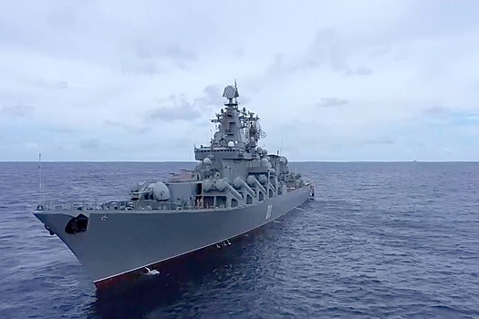 Отряд боевых кораблей ТОФ "уничтожил" воздушных "шпионов" в Южно-Китайском море
