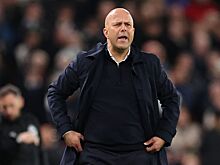 «Вопросов много. Слот всё ещё пытается на них ответить». Невилл — о тренере «Ливерпуля»