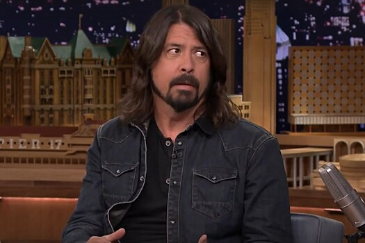 «Я стал отцом»: барабанщик Nirvana признался в измене жене