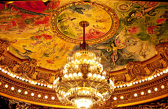 Во Франции потребовали демонтировать фрески Шагала в Парижской опере