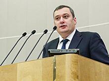 Огонь по карманам: Релокантам-русофобам прикроют кормушку