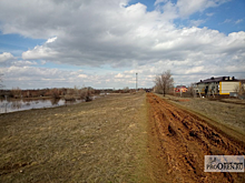 Дамба в поселке Кушкуль не защищает микрорайон от подъема грунтовых вод