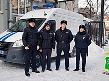 В Томске полицейские сопроводили машину с водителем, получившим травму, до медучреждения