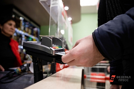 Экономист объяснил, как ситуация с курсом доллара и евро скажется на Сибири