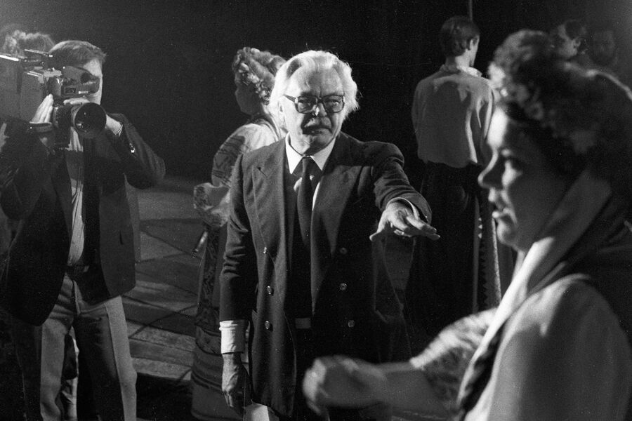 Вася! Что с тобой: Шукшин рыдал в поезде, узнав о судьбе Разина