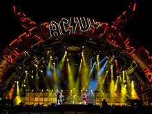 Рок-группа AC/DC впервые с 2016 года вернется на сцену
