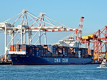 CMA CGM приостановила контейнерные перевозки по Красному морю