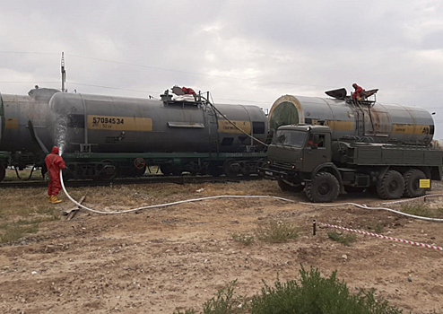 В Волгограде военные ликвидировали крупный розлив соляной кислоты. Авария была учебная