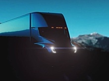 Илон Маск показал беспилотную фуру Tesla