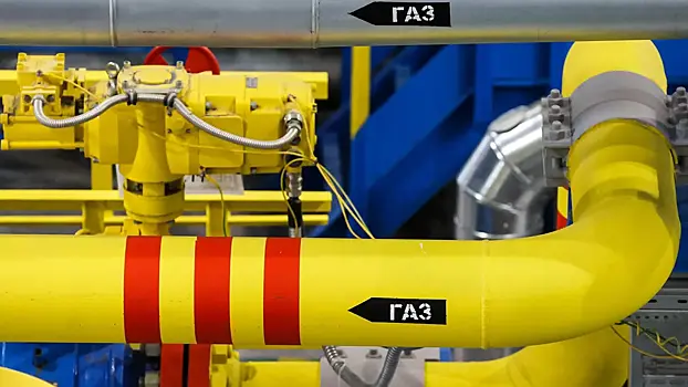 Bloomberg: Европа истощила запасы газа до минимального уровня за семь лет