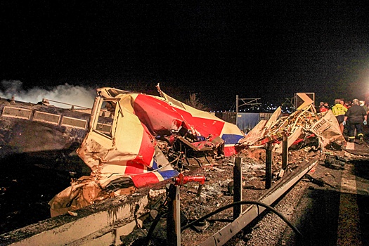 Число погибших при столкновении поездов в Греции достигло 32