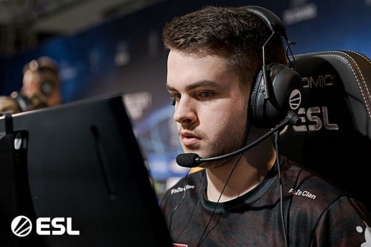 FaZe Clan обыграла Virtus.pro и прошла в New Legends Stage на PGL Major Stockholm 2021