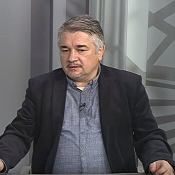 Ищенко: Упадок украинской армии не помешает Порошенко атаковать Донбасс