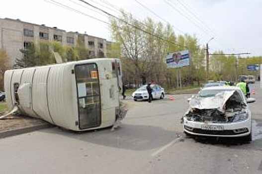В ДТП с участием маршрутки на Благодатной серьезно пострадали люди