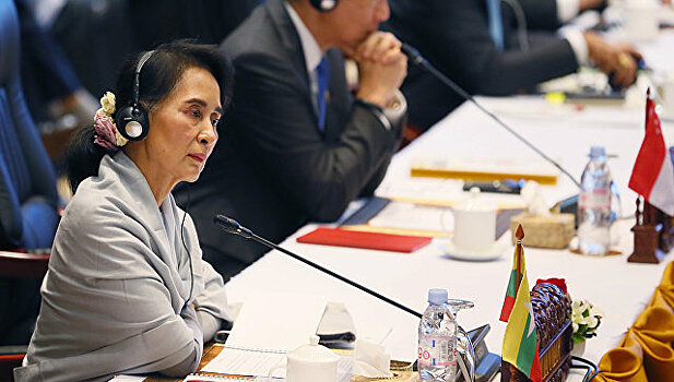 Лидер Мьянмы объяснила арест журналистов