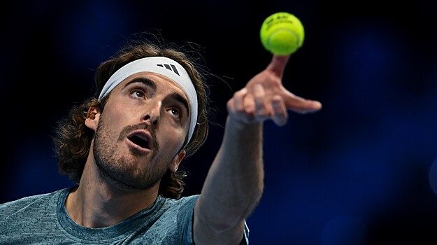 Циципас снялся с матча на Итоговом турнире ATP