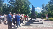 В Курской области вспоминают скульптора Вячеслава Клыкова